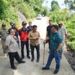 Tinjau Jalur Selatan, Bupati Garut Pastikan Kesiapan Infrastruktur Jalan Banjarwangi hingga Cibalong.***